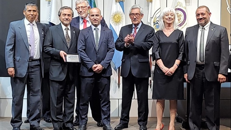 El Dr. Osvaldo Rinaldi fue reconocido “por su trayectoria profesional e institucional”