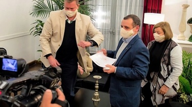 Reconocimiento a un equipo de la FCV de la UNL y del ICiVet-Litoral