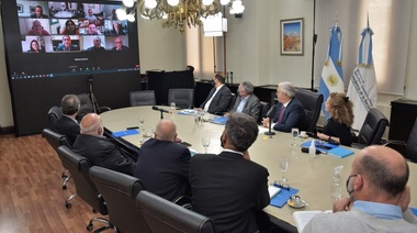 Decanos de Facultades de Ciencias Veterinarias se reunieron con el Ministro Julián Domínguez