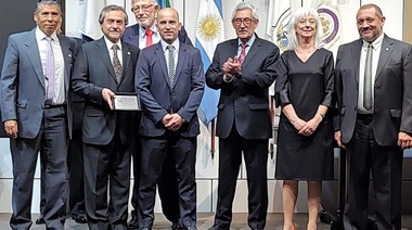 El Dr. Osvaldo Rinaldi fue reconocido “por su trayectoria profesional e institucional”