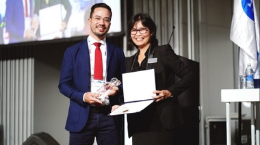 El parasitólogo brasileño Filipe Dantas-Torres recibió el "Premio WSAVA Una Salud 2022"