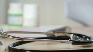 Nuevas expresiones de repudio por el fallo judicial que sobreseyó a una persona que ejerció ilegalmente la profesión