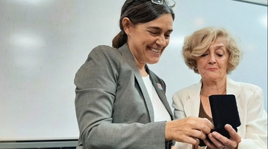 La Sociedad de Medicina Veterinaria premió a la Dra. Karina Trono