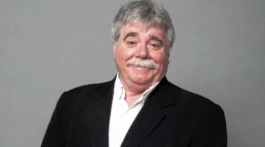 Falleció el veterinario y humorista "Gato Peters"