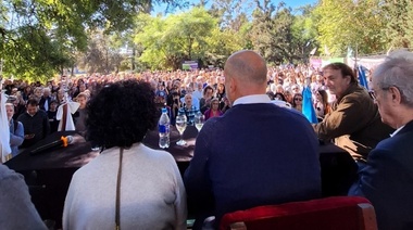 FCV de la UBA: se realizó una clase pública y un abrazo al Hospital Escuela