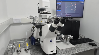 La UNLPam estrena microscopio de alta tecnología para investigación veterinaria